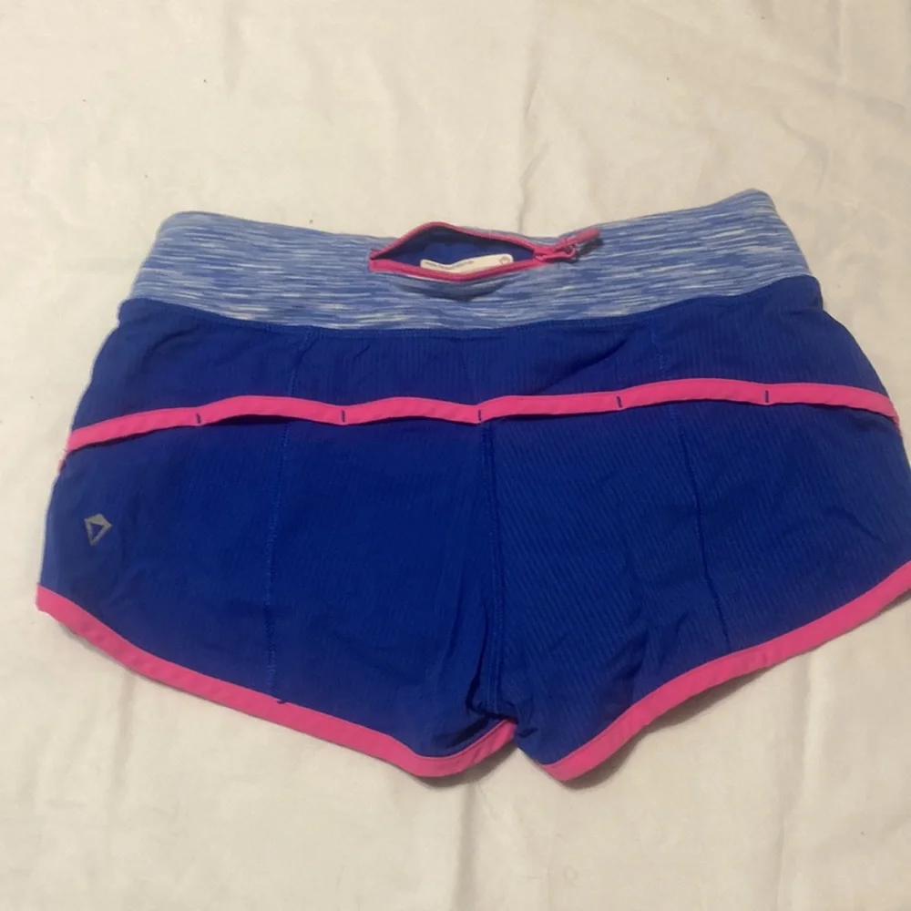 Ivivva Shorts.  KS12-1_3
